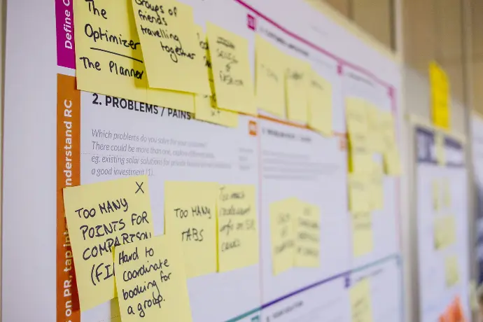 sticky notes, design thinking